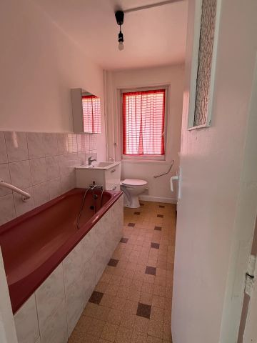 Location Appartement 2 pièces 43m² LE PORTEL 62480 - Photo 5