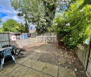 1 bedroom in a house share to rent - Photo 6