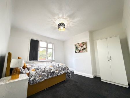Room in a Shared House, Stoney Lane, B25 - Photo 4