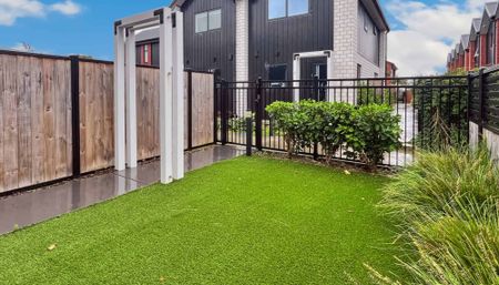 Your New Home Awaits - 6/10 Biddle Crescent - Photo 5