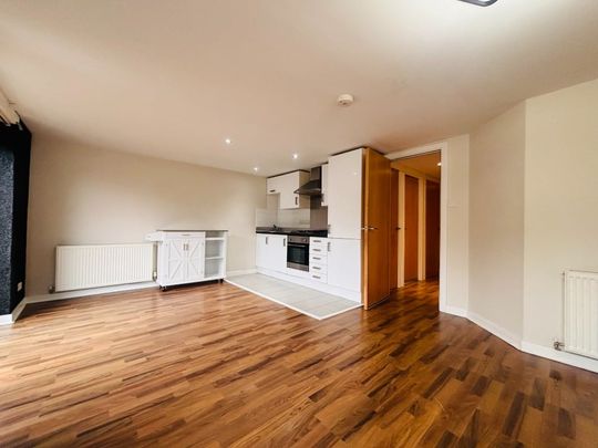 Lochburn Gardens, 2/1, Glasgow, Maryhill, G20 0SL - Photo 1