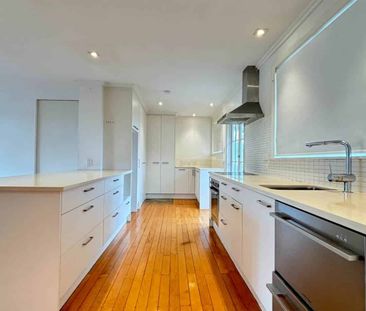 Welcome Home to Comfort & Convenience in Glen ... - Photo 1