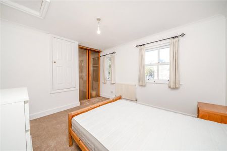 2 bedroom end of terrace house to rent - Photo 2