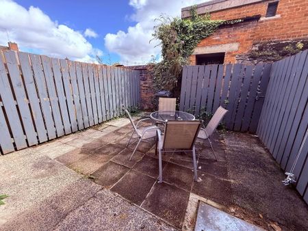 92 Maryville Street, Belfast, BT7 1AE - Photo 4