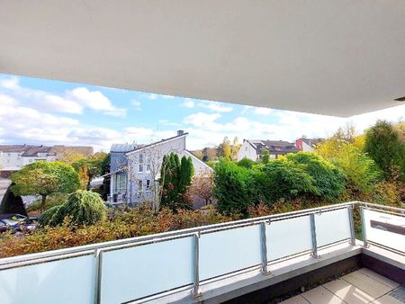 Ideal für 1-3 Personen! Lichtdurchflutete 3-Zimmer-Wohnung mit 2 Balkonen, Aufzug und TG-Stellplatz - Foto 4