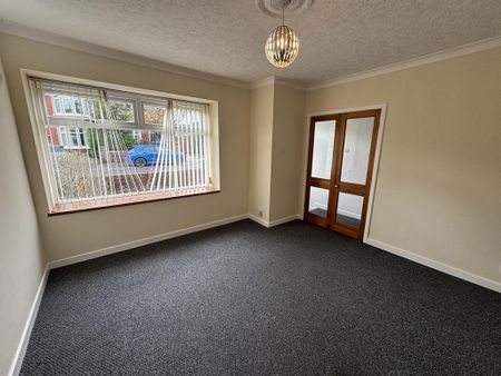 3 bedroom semi-detached house to rent - Photo 2