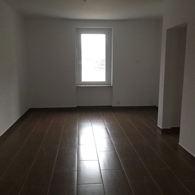 Baselland MFH Friedhofstrasse - Foto 1