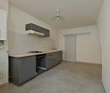 Location Appartement 2 pièces 58m² POITIERS 86000 - Photo 2