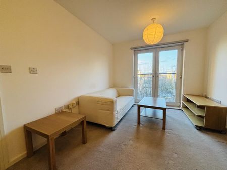 1 bedroom flat to rent - Photo 3