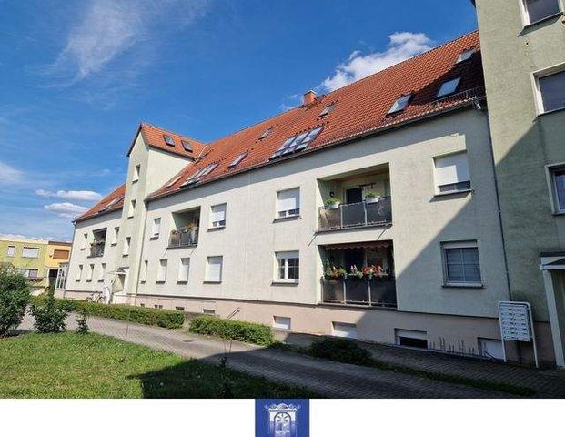 Individuelle und frisch renovierte Dachgeschosswohnung mit Charme! - Foto 1