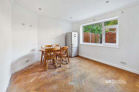 3 bedroom semi-detached house to rent - Photo 3