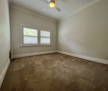 Beautiful family home! - Photo 4