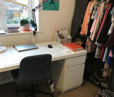 2 bedroom terraced house to rent - Photo 3