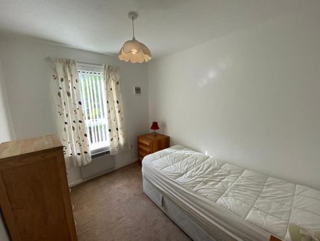 2 bedroom flat to rent - Photo 3