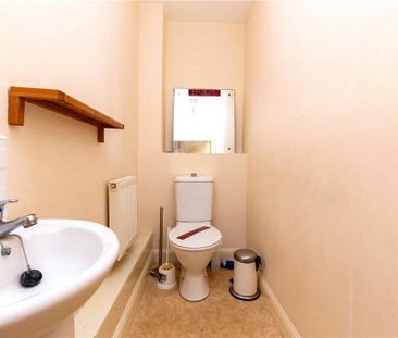 4 bedroom townhouse to rent - Photo 6