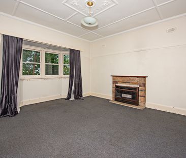 9 Kurrajong Avenue, St Kilda East VIC 3183 - House For Rent | Domain - Photo 5