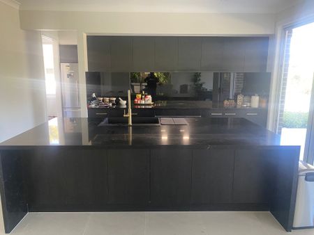 Indooroopilly - Photo 2