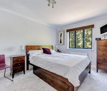 To Let 2 Bed Apartment - Photo 5