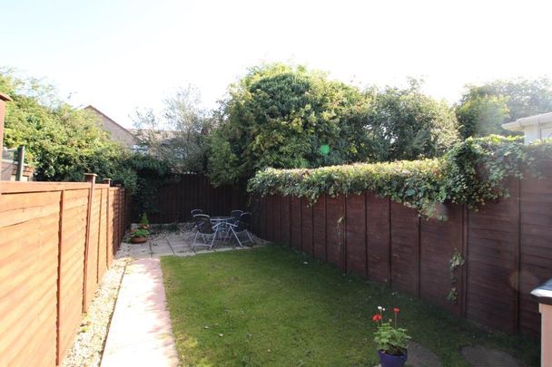 2 bedroom terraced house to rent - Photo 1