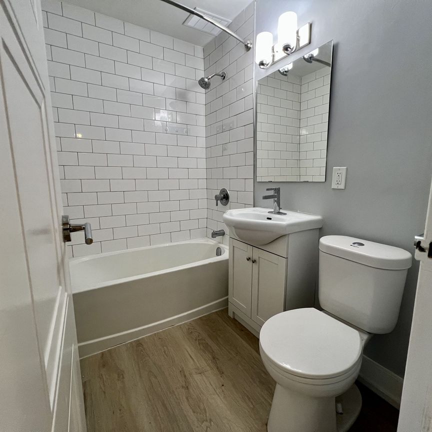 For Lease - 3046 Jaguar Valley Drive Unit# 302, Mississauga, Ontario - Photo 1