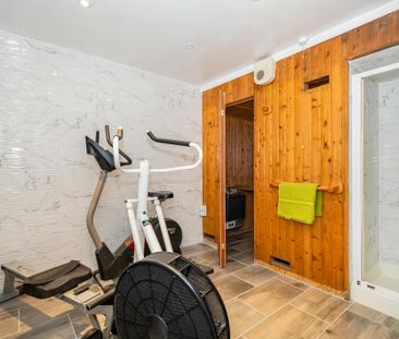 4 bedroom detached house to rent - Photo 5