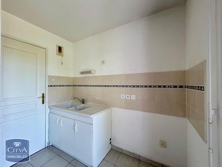 Location Appartement 2 pièces 45m² CASTELJALOUX 47700 - Photo 2