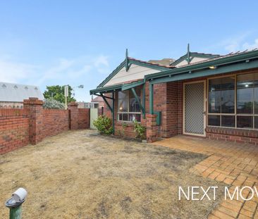 Neatly Presented 1 Bedroom with Private Courtyard- Near the Heart o... - Photo 4