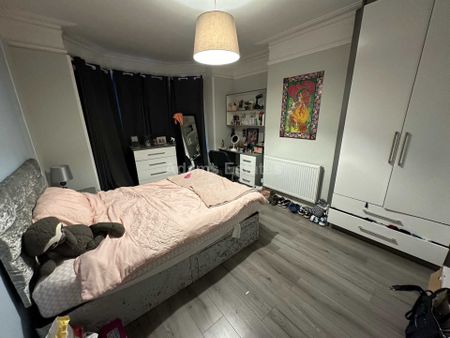 Palmer Park Avenue, Reading - Photo 5