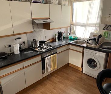 4 bedroom terraced house to rent - Photo 3