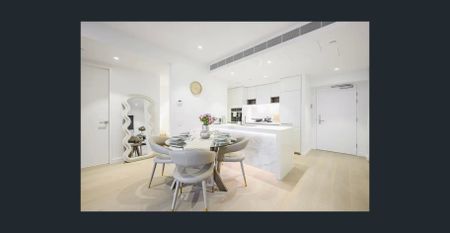 LUXURY 1 BEDROOM PLUS STUDY ROOM WITH UNCREDIBLE OCEAN AND BRIDGE VIEWS!! (Furniture options) - Photo 5