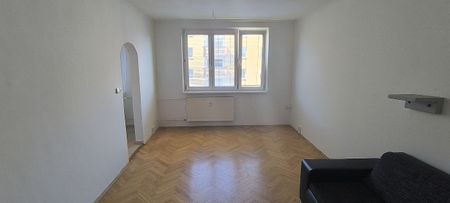 Pronájem bytu 2+1 68 m² - Fotografie 2