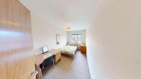 2 bedroom ground floor flat to rent - Photo 4