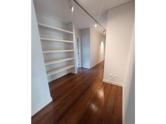 5 room luxury Flat for rent in Casa de Serralves (Lordelo do Ouro), Porto, Distrito do Porto - Photo 1