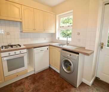 3 bedroom detached house to rent - Photo 2