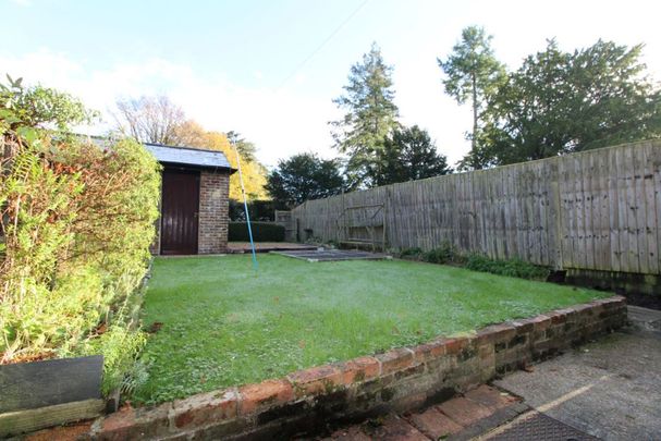 Selsfield Road, Ardingly, RH17 - Photo 1