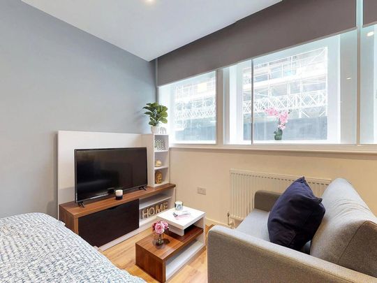 Studio to rent - Photo 1