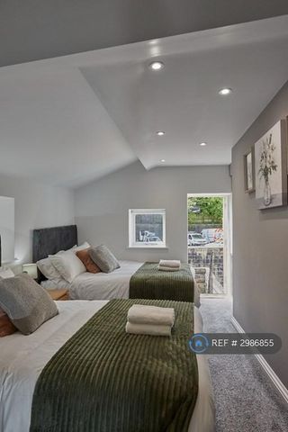2 bedroom flat to rent - Photo 5