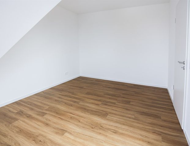 Komfortables Wohnen unterm Dach - mit Terrasse und durchdachtem Grundriss - Photo 1