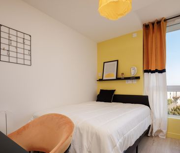 LIBERATION NA Roommate 4 Bedrooms at Le Bouscat - Photo 2