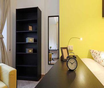 Via Antonino Lo Surdo, Rome, Lazio 00146 - Photo 6