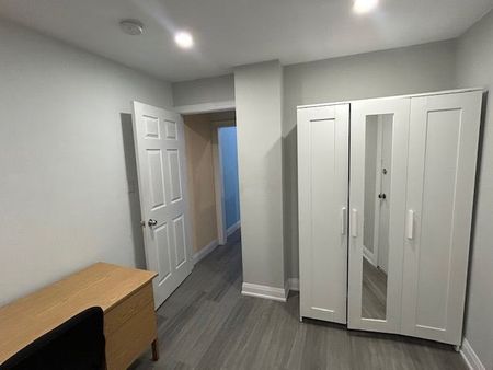 For Lease - 14 Glasgow Street Unit# Main Fl, Rm 2, Toronto, Ontario - Photo 2