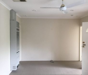 Charming Home In The Heart of Chadstone! - Photo 4