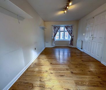 3 bedroom terraced house to rent - Photo 2