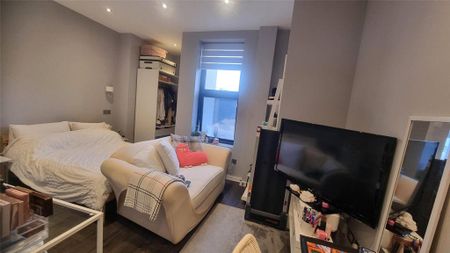 Studio to rent - Photo 2