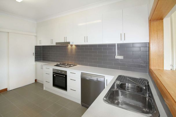 14 Herbert Street, Belmont - Photo 1