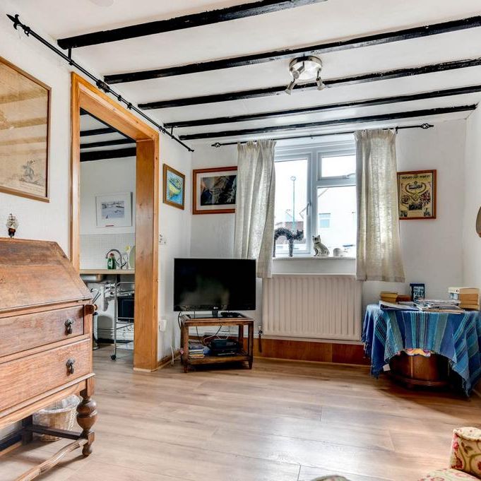 1 bedroom flat to rent - Photo 1