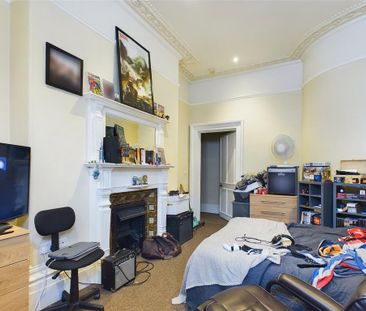 4 bedroom apartment to rent - Photo 5