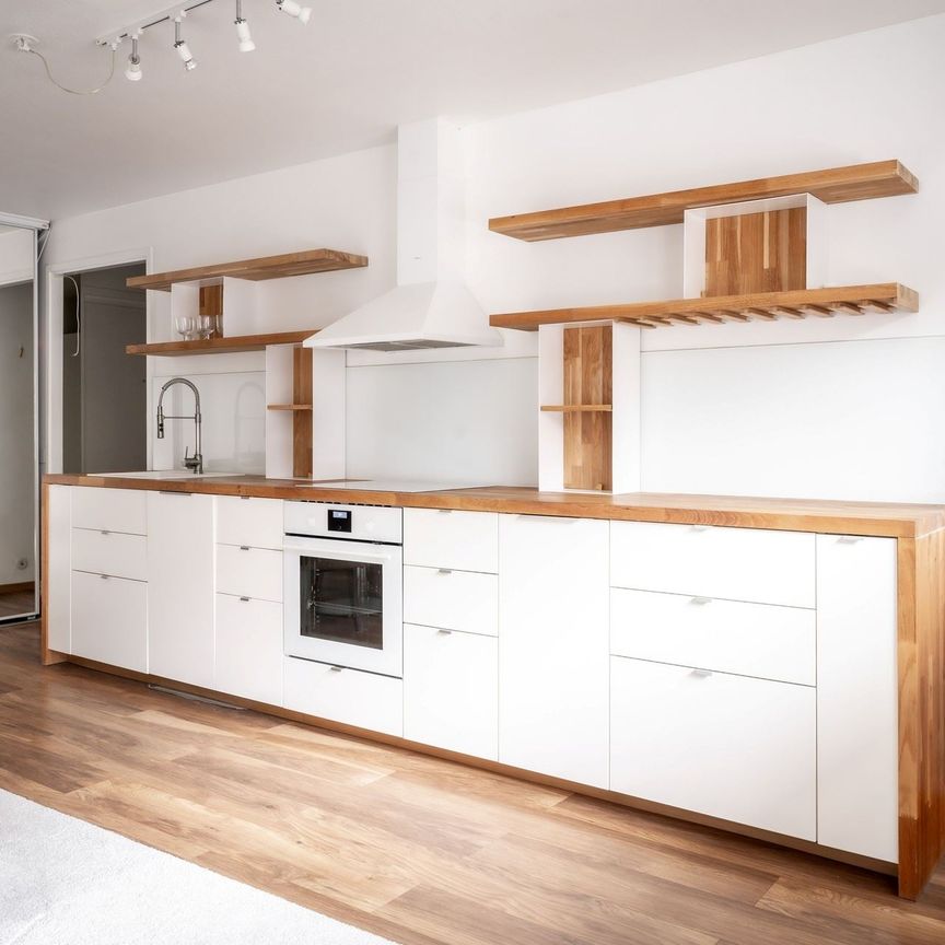 Fjärde Långgatan, Göteborg - Photo 1