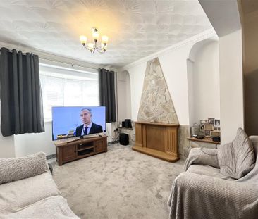 3 bedroom property to rent - Photo 1