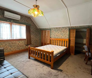 Fully Furnished Ensuite Room on London St - Photo 4